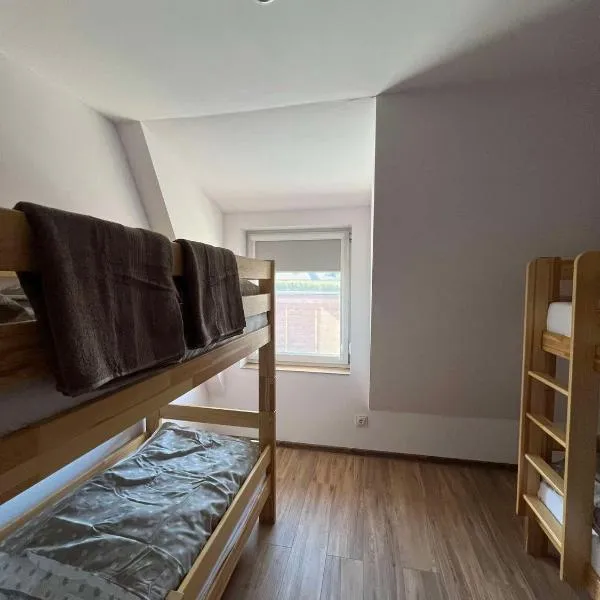 Bestdrive Pokój 14, hotel v destinaci Babienica