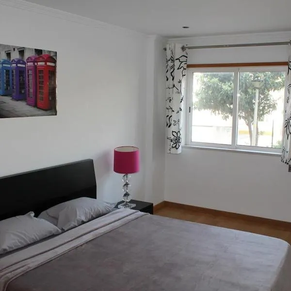 Lovely flat in the center, hotel in Faro