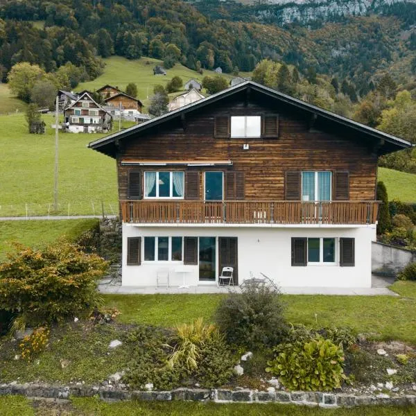Apartment im Chalet Biodola, hotel v destinaci Amden