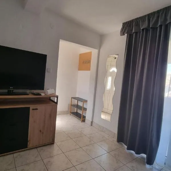 Apartments Šešo A, hotell i Pag