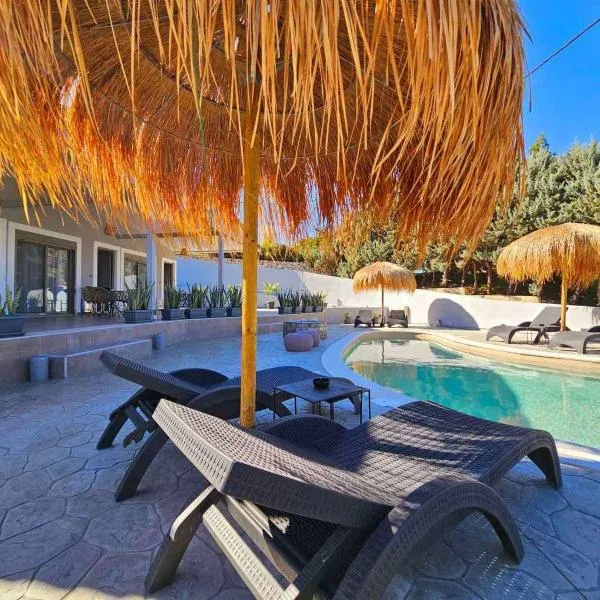 Dream Luxury Suites & Apartment Pastida, hotel en Pastida