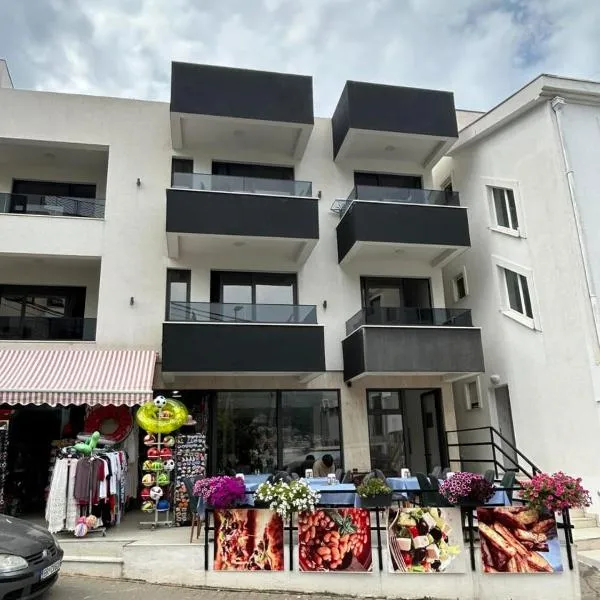 Lux Apartmani Djukic, hotel v destinaci Dobra Voda