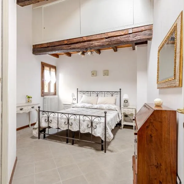 Romantica Residenza - Borgo Castello di Serravalle, hotel in Castello di Serravalle
