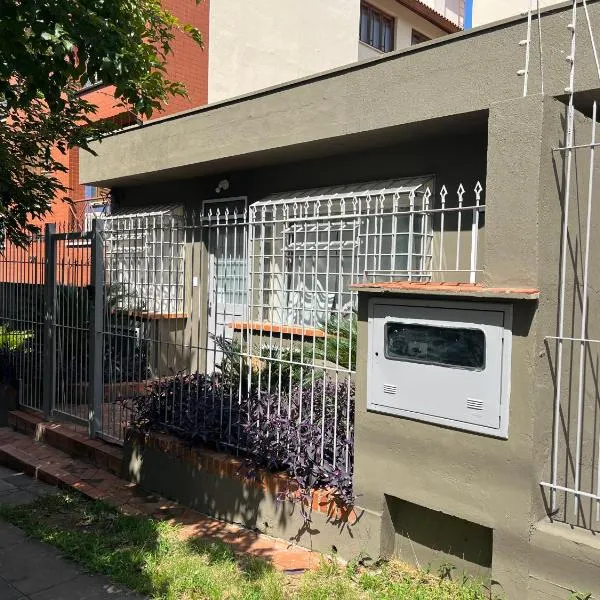 Casa para 9 pessoas perto da Dom Pedro 2, khách sạn ở Porto Alegre