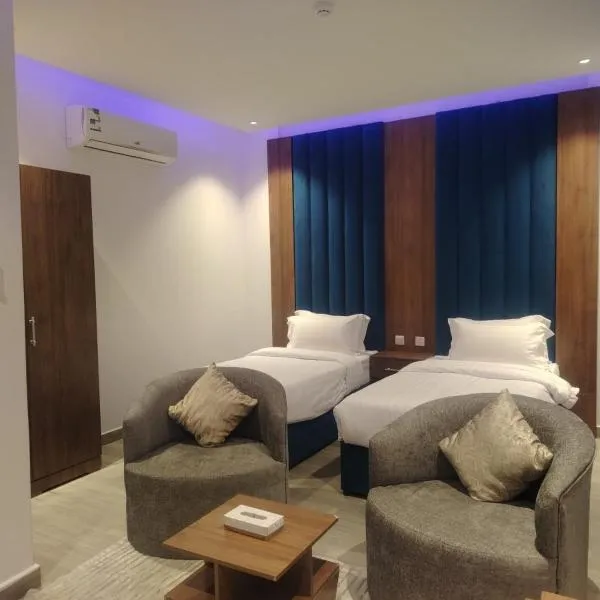 Zahra Suites Furnished Apartments, hotel in Al Kharj