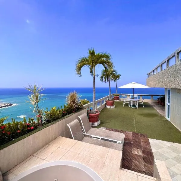 Apartamento con terraza en playa grande, hotel in Catia La Mar