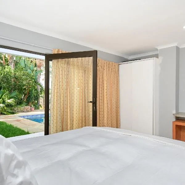 요하네스버그에 위치한 호텔 Private, Cosy and Stylish Stay at Nest24 Evans Park