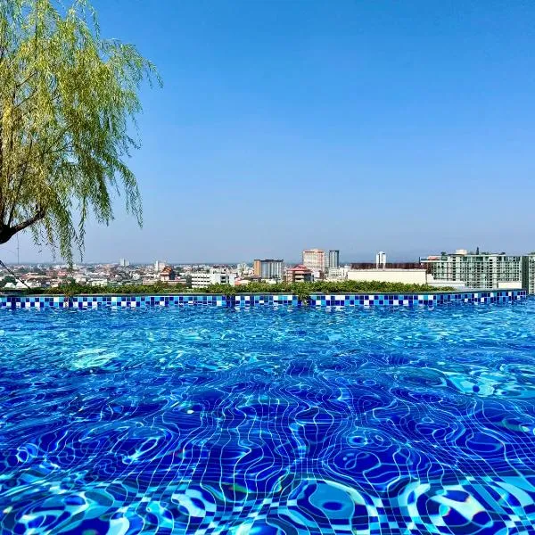 The Astra skyriver最受欢迎无边泳池公寓, hotel in Chiang Mai