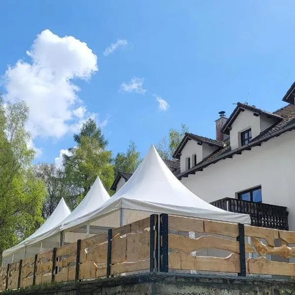 Penzion Na Lukách, hotel in Horní Slavkov
