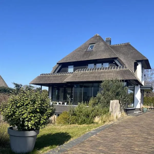 Wellness Appartement Duinpoort, hotel in Castricum