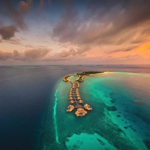 Intercontinental Maldives Maamunagau Resort with Club benefits by IHG, hotel in Raa Atoll