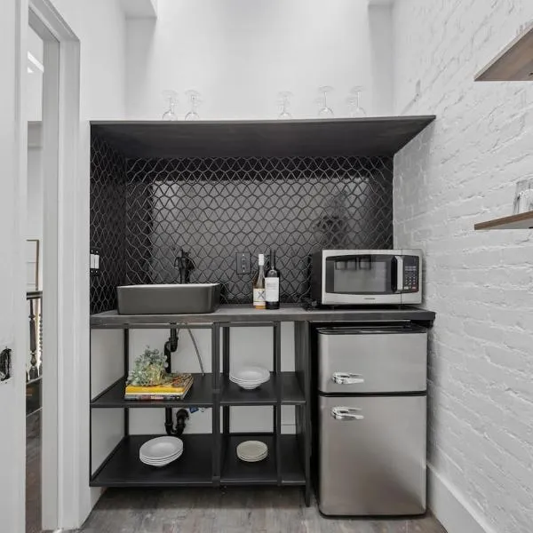 The Perfect Apt for Large Groups Sleeps 10