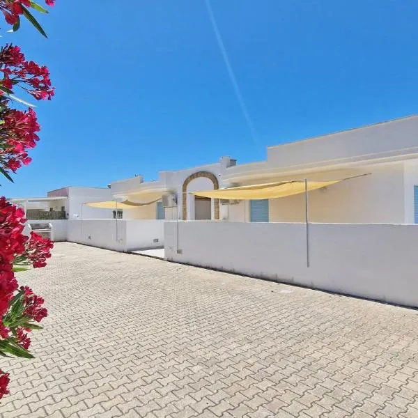 Residence La Corte by Salento Affitti, Hotel in Marina di Mancaversa