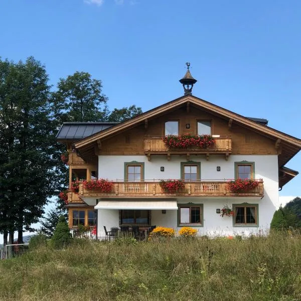 Haus Hirschpoint, hotel in Faistenau