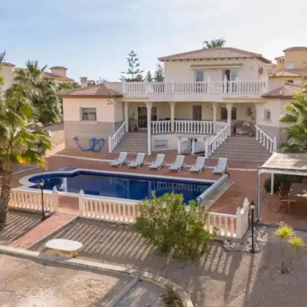 Villa Campos del Rio, hotel v destinaci Campos del Río
