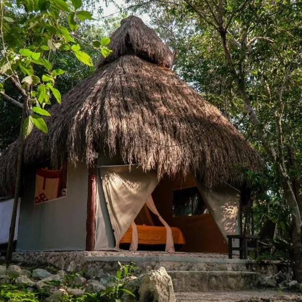 Akumal Natura Glamping, hotel v destinaci Akumal
