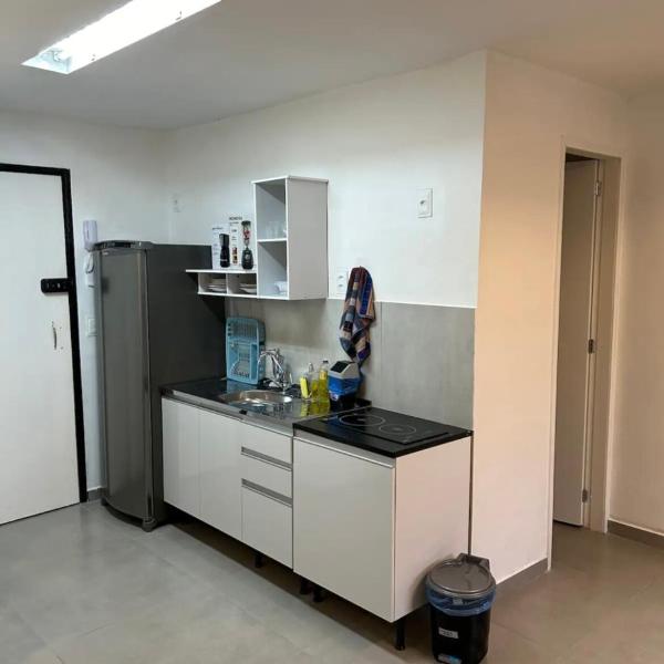 13 - ESTÚDIO COMPLETÍSSIMO com AR, Cozinha montada, na Savassi e perto de tudo! - Foto 5