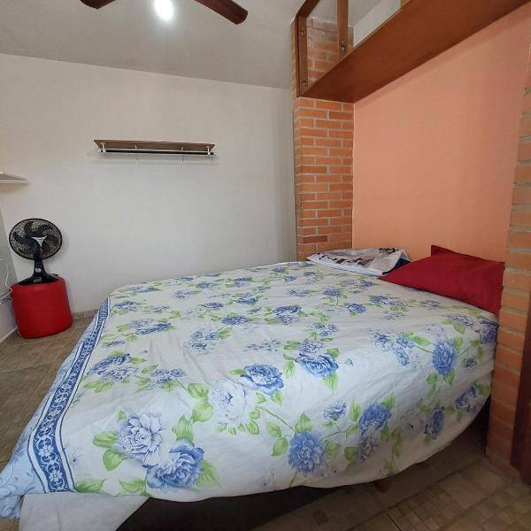 Sobrado espaçoso próximo a praia - Foto 2