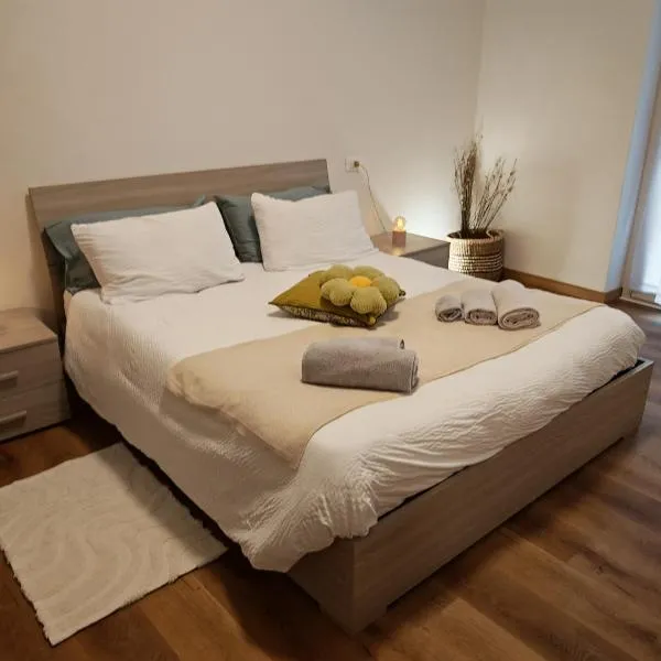 GPhouse, hotel u gradu 'Arona'
