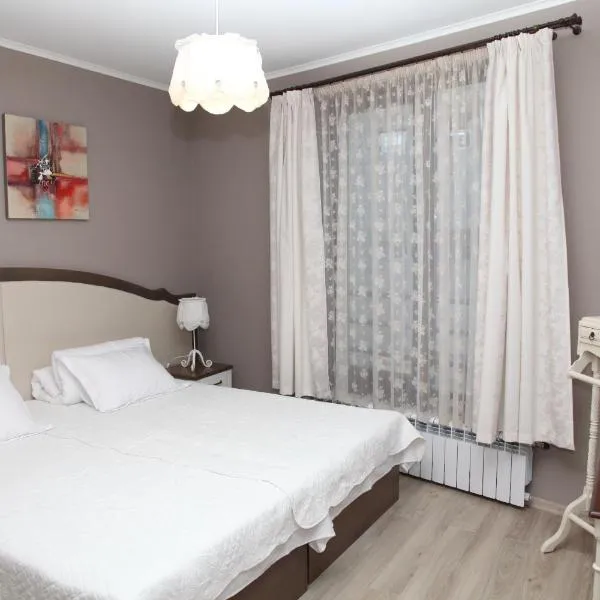 Apartment Retro 8, готель у місті Добрич