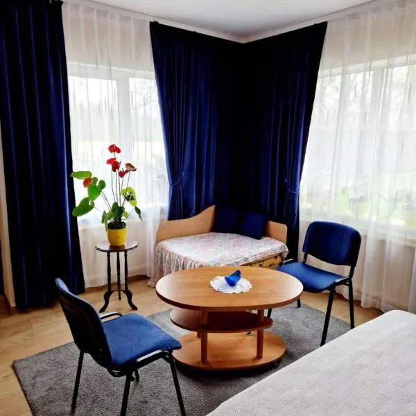Kambarių nuoma prie Bridvaišio ežero, hotel v destinaci Tytuvėnai