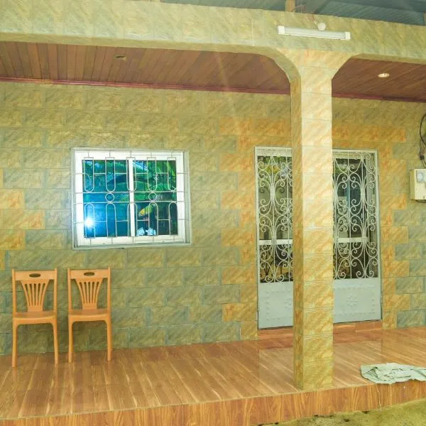 Maison Théodosius Plage avec Parking Intérieur, hotel a Kribi