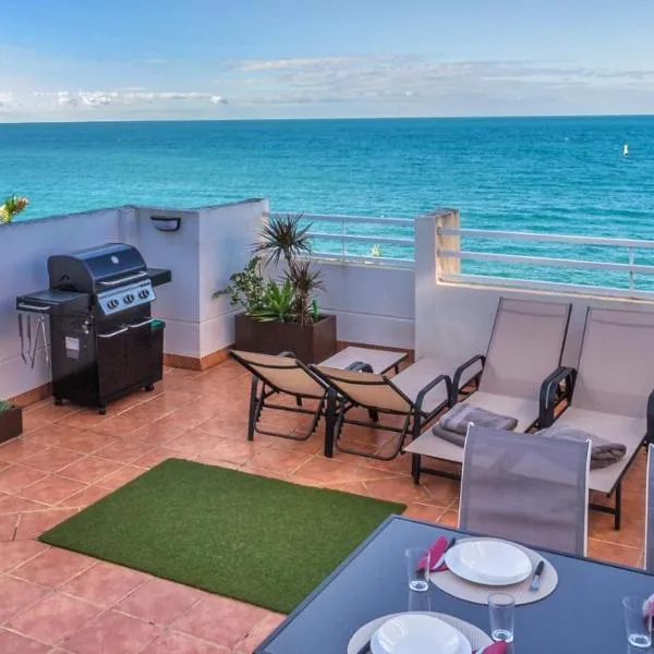 Beach Penthouse Torrenueva, hotel u gradu 'Torrenueva'