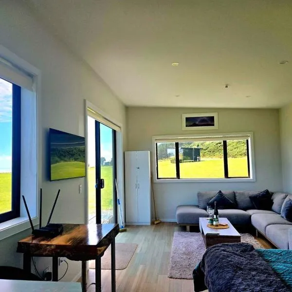 Tiny House 1 close to beach, hotel in Greymouth