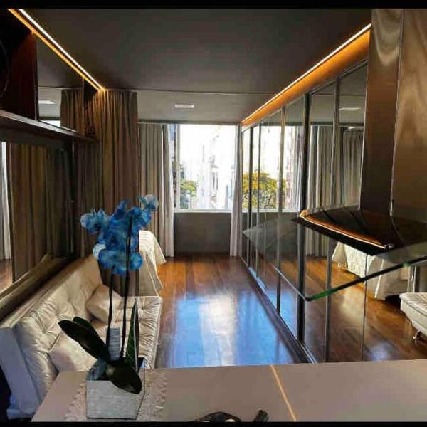 72 - Apartamento estiloso e moderno em Copacabana