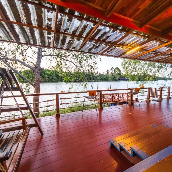 Chuenwaree Riverside Stay, hotel in Suratthani