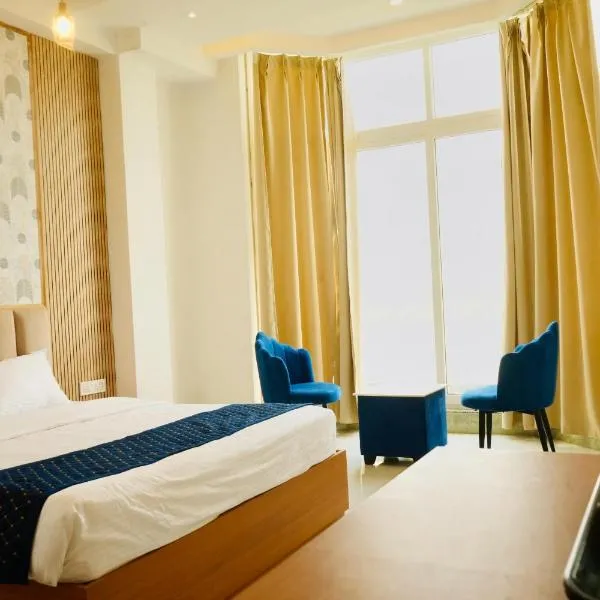 Hotel JMS Grand, hotel in Jaunpur