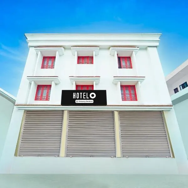 Super Hotel O SRM Road Kochi, hotel v destinaci Ernakulam