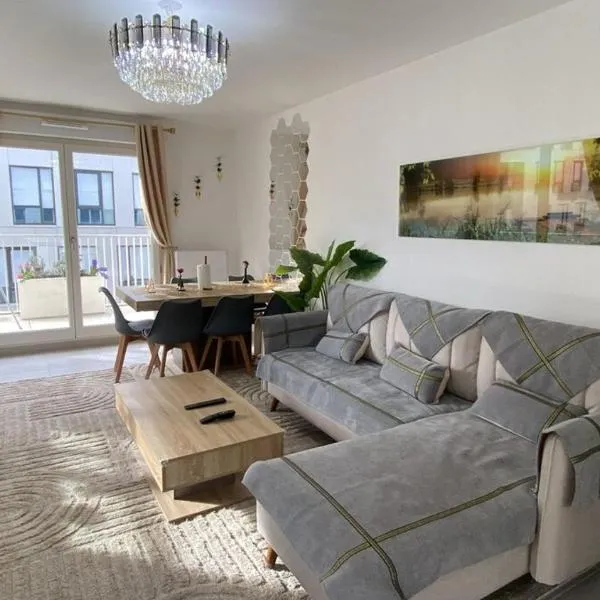 LinaLand - Charming apartment near Paris, Hotel in Châtenay-Malabry