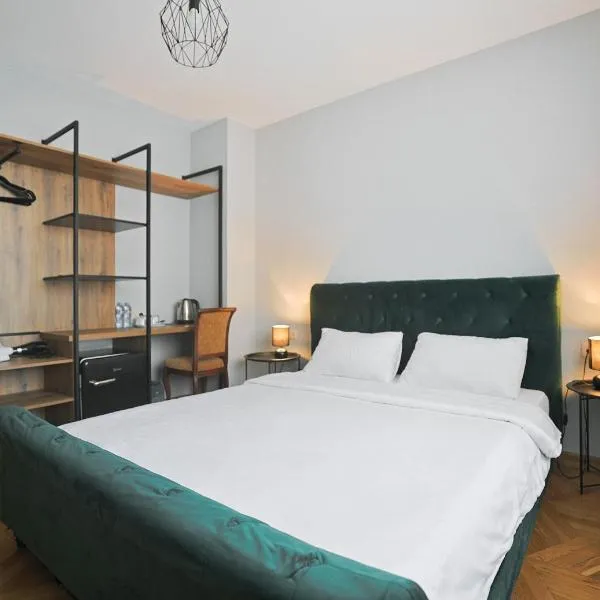 Hotel White House, hotel a Tbilisi