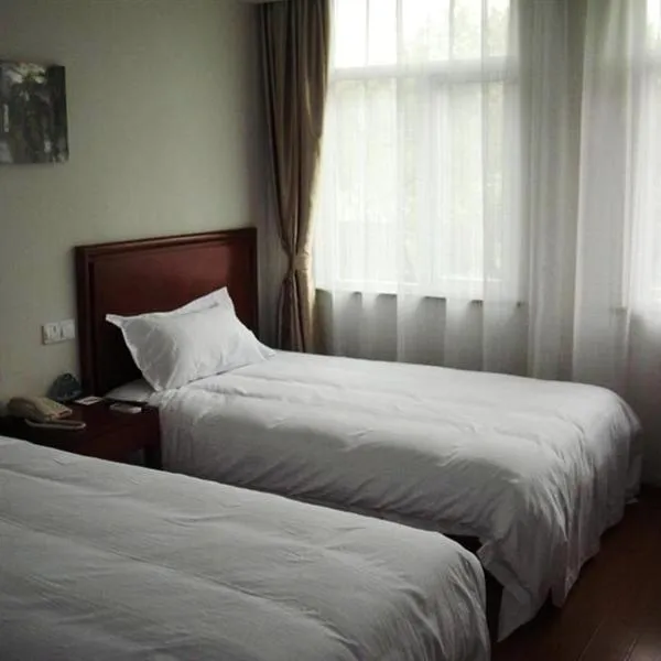 GreenTree Inn Suzhou Humble Administrator's Garden Railway Station South Square, hotel in Suzhou