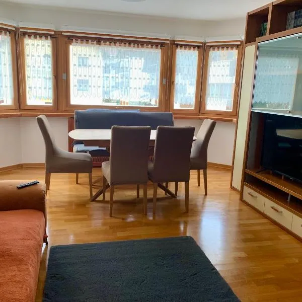 Appartamento FedElia a Tarvisio vicino al centro, hotel v destinaci Tarvisio