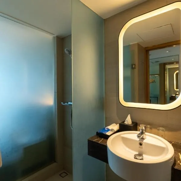 Holiday Inn Express Manila Newport World Resorts - photo 3