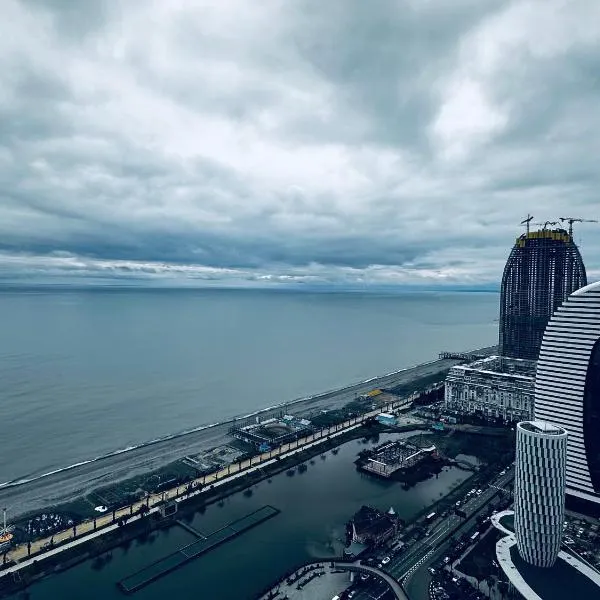 Amazing Holiday Orbi Aparthotel, hotel in Batumi