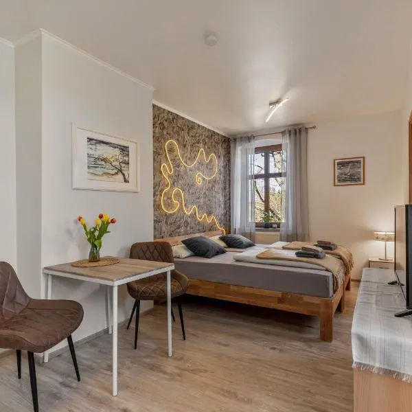 Kleine Ferienwohnung mit Garten, hotel en Klosterheide