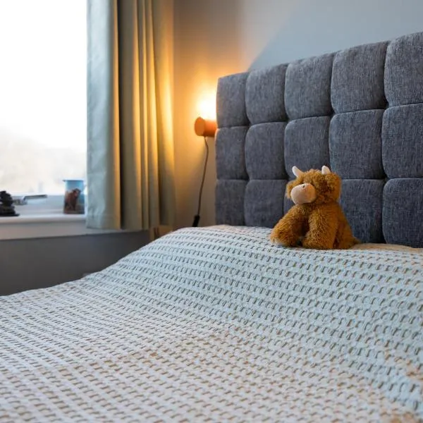 The Nest - small double room nr Glencoe, hotel en Ballachulish