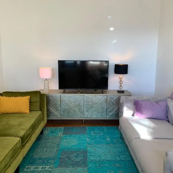 Multiverse, hotel i Podstrana