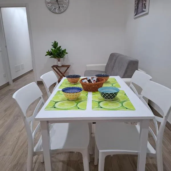Casa Lizy, hotel v destinaci Nettuno