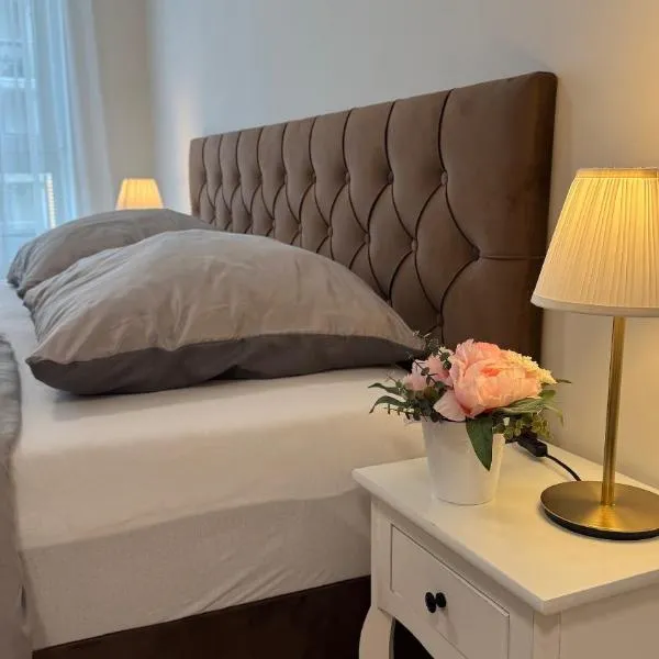 Prestige City Apartment - Next to Ice Arena, Private Parking, khách sạn ở Nivy