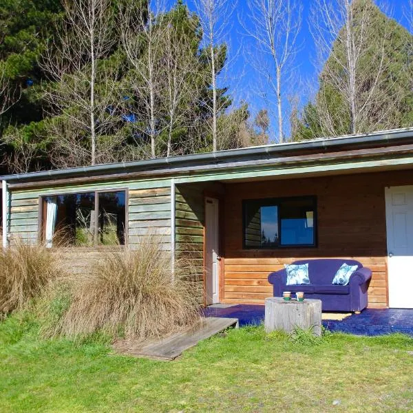 Freestone Cabins、マナポウリのホテル