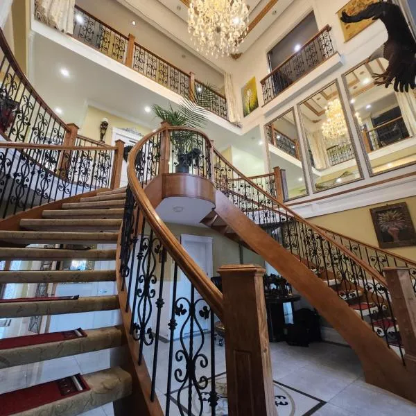 EMPRESS MADANI, Boutique HOTEL, hotel v destinaci Surrey