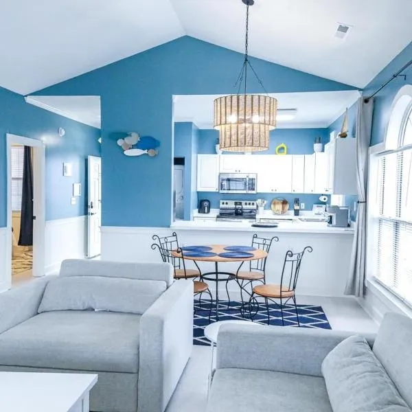 Luxury Golf Condo with Pool Access, near the Ocean and Broadway at the Beach,, hotel in Myrtle Beach
