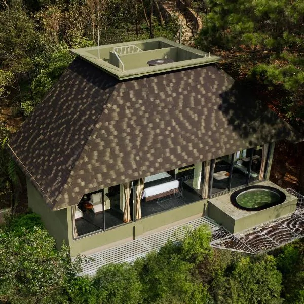 MAHHA dii MERU Resort, hotel in Puncak