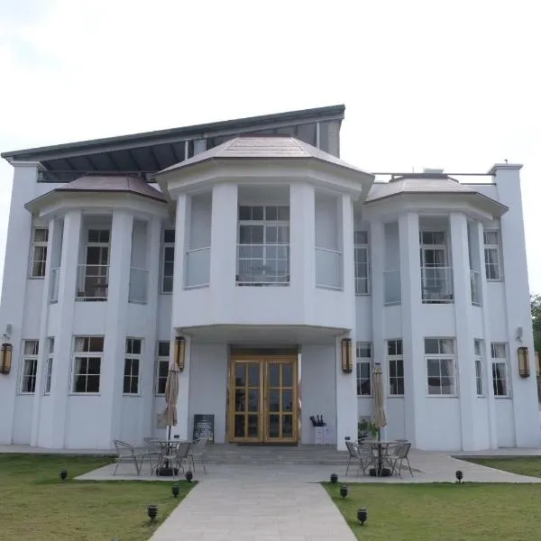 Xiaoliuqiu Loju Castle Inn, hotel in Xiaoliuqiu