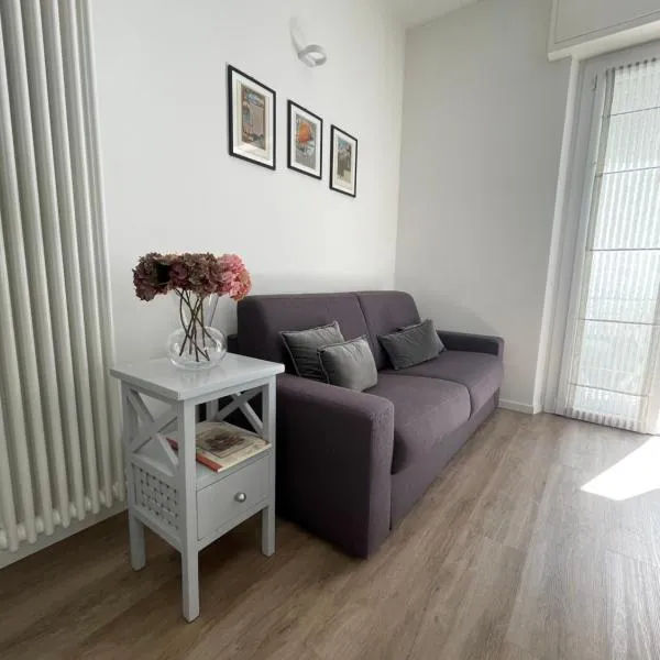 Soria Home-A due passi da Centro e Mare, hotel en Pésaro