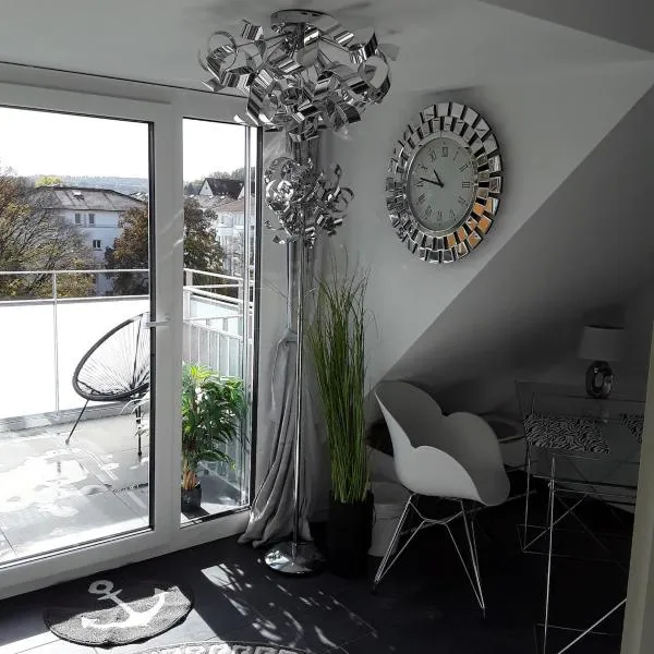 Modernes stylisches Apartment, neu und stadtnah, hotel en Tübingen